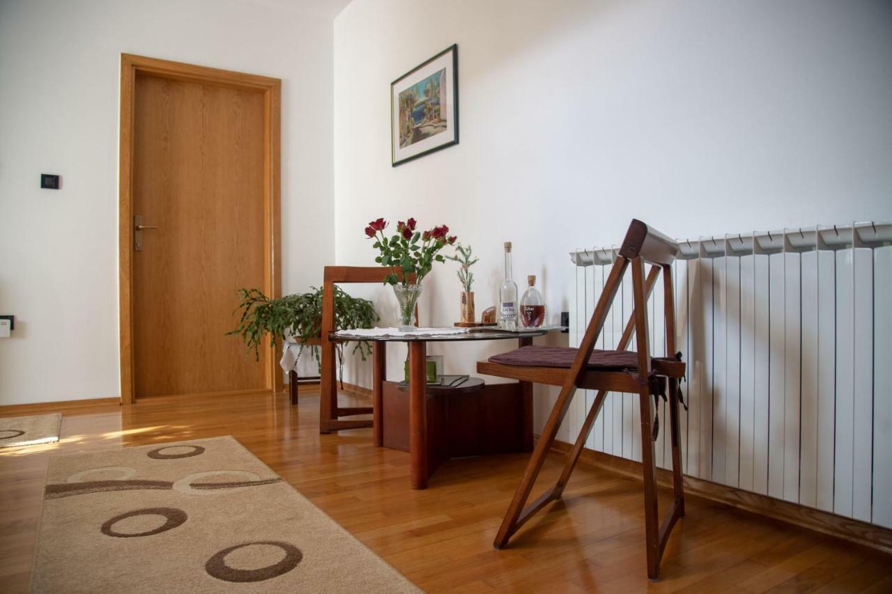 Apartments And Room Robert Korenica Ngoại thất bức ảnh